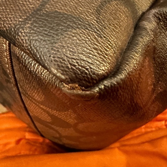 Authentic Coach Large Diaper/Computer Bag - Picture 9 of 9